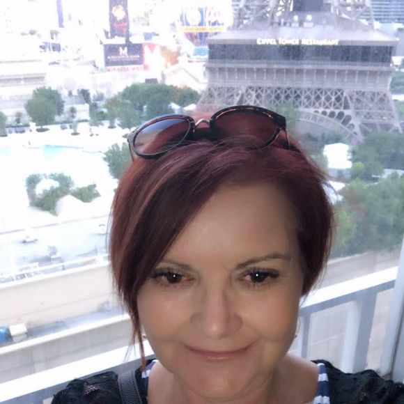 Meet your Posher, Laura - Picture 1 of 1